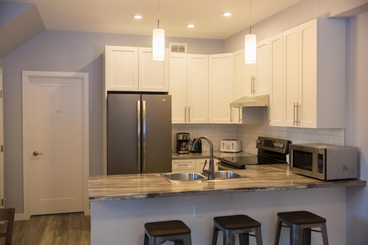 Downtown Whitehorse 4 Bedrooms Deluxe Condo Екстериор снимка